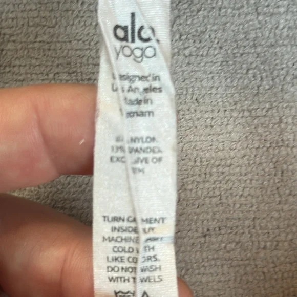 Alo Yoga Airbrush High-Waist Biker Short - Picture 9 of 9